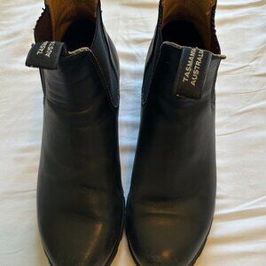 Blundstone Chelsea Ankle Boots in Black Size 10.5 Pull On Shoes Heeled